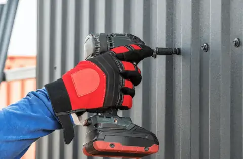 Travaux de zinguerie - Saint-Gilles-de-la-Neuville